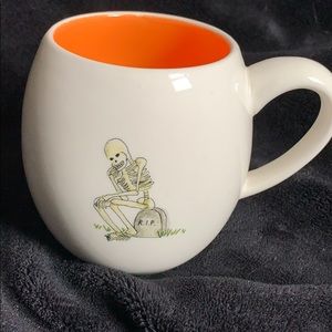 Rae Dunn Halloween skeleton tombstone mug NWOT